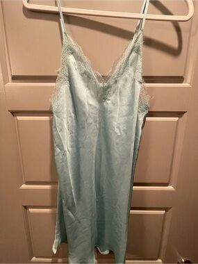 MOVING SALE VS satin slip